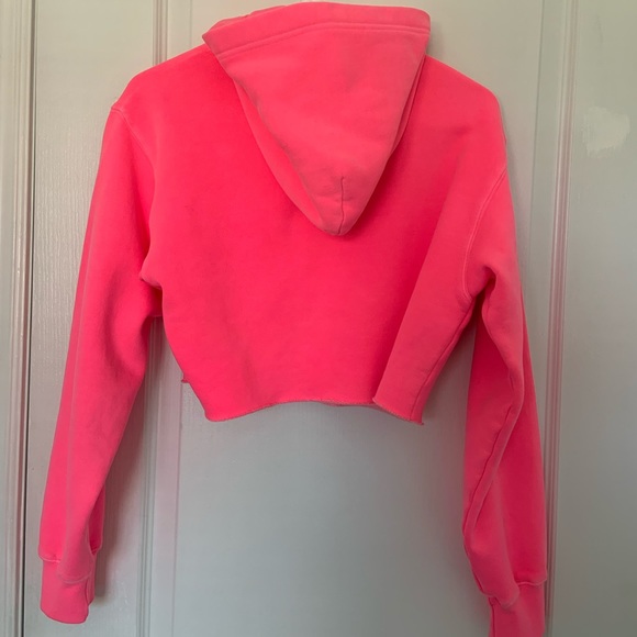 Aritzia TNA Perfect Hoodie Crop - Picture 2 of 4